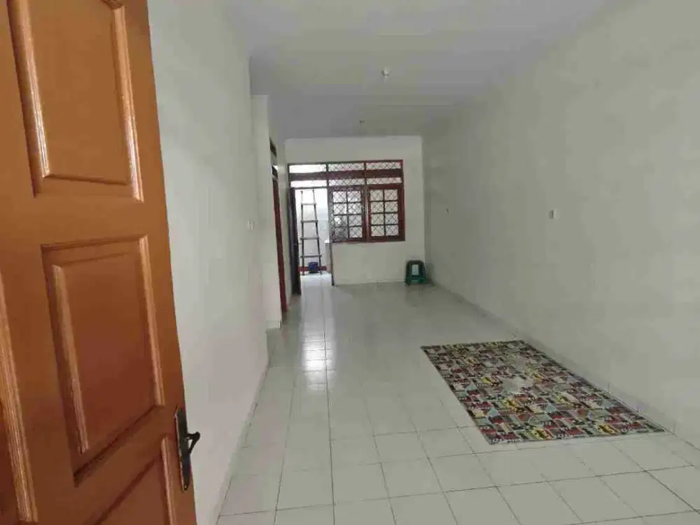 ‎DISEWAKAN RUMAH RAPIH SIAP HUNI BARU SELESAI DI RENOVASI DI KOMPLEK DURI KOSAMBI BARU CENGKARENG JAKARTA BARAT