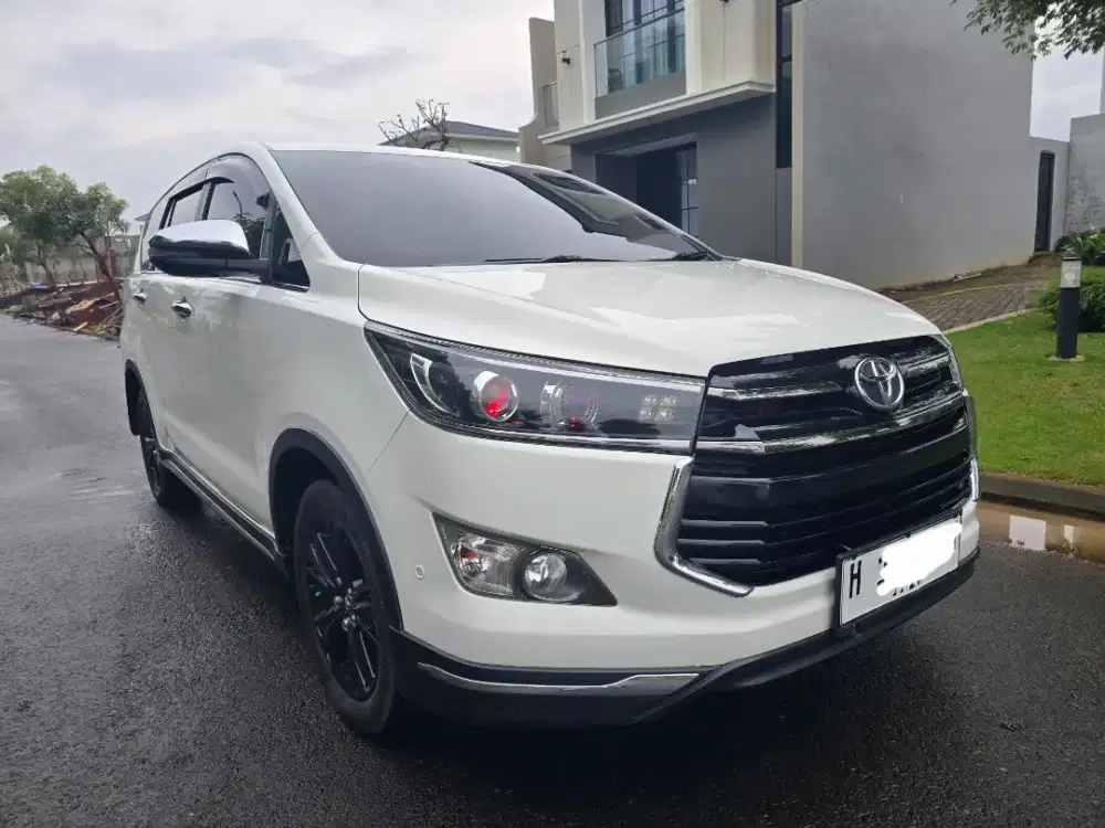 VENTURER AT DIESEL 2019 LOW KM