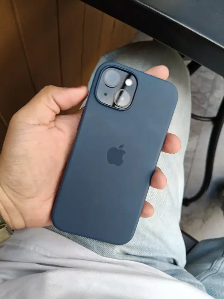 iPhone 15 128gb black garansi 2 years