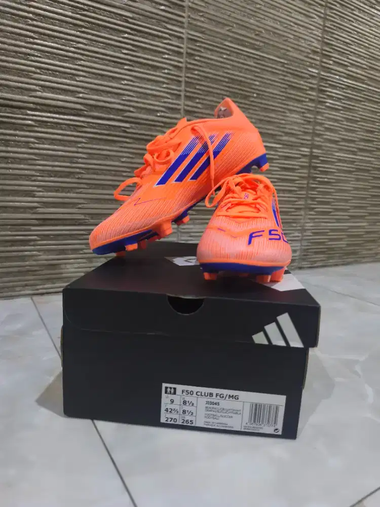 Sepatu Bola Nike F50 Club FG/MG