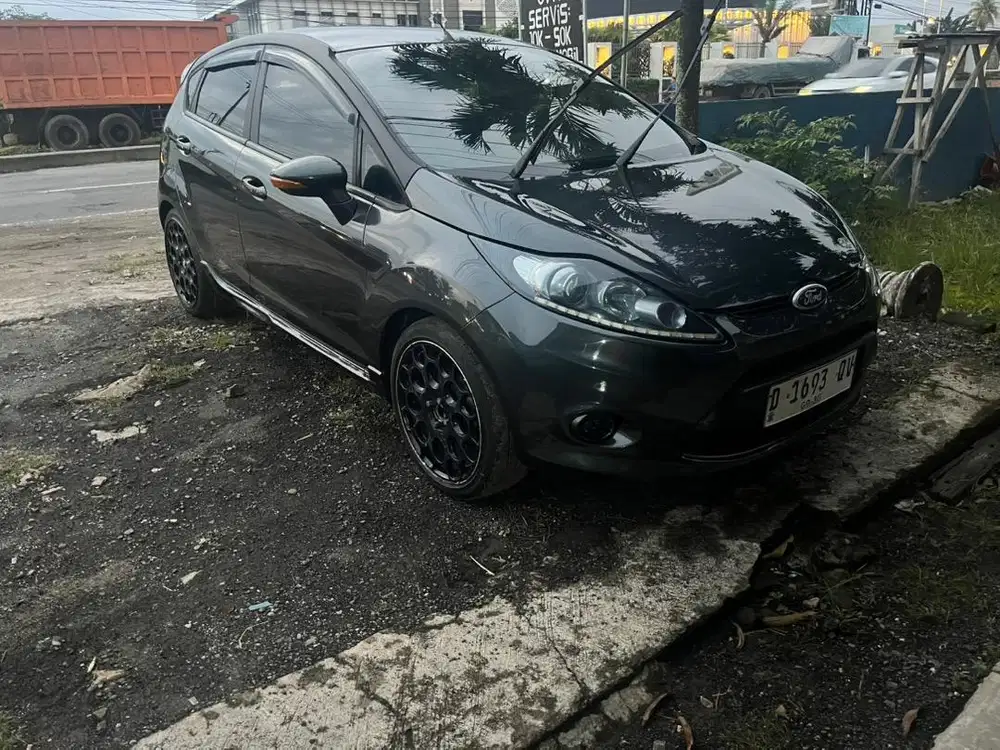 Ford fiesta trend 1.4 L