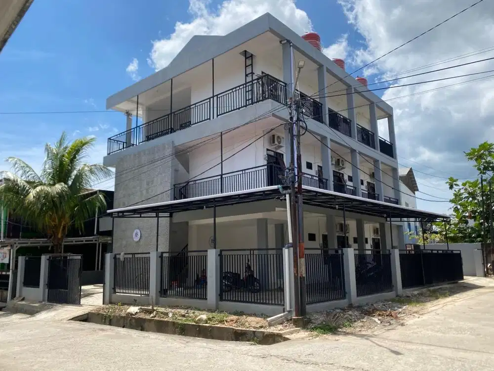 Kos pria di batakan belakng bhumi pala