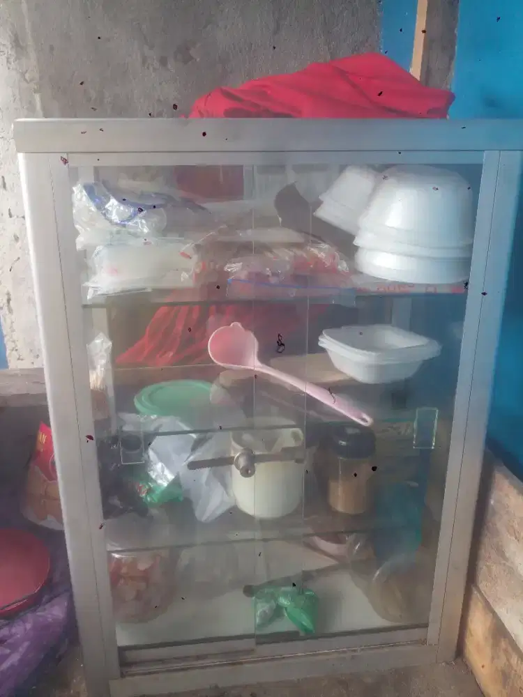 Etalase untuk dagang