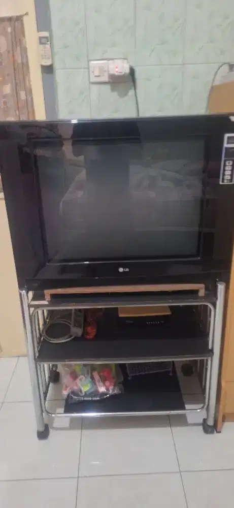 TV LG 29 inchi Slip Tabung (nego)