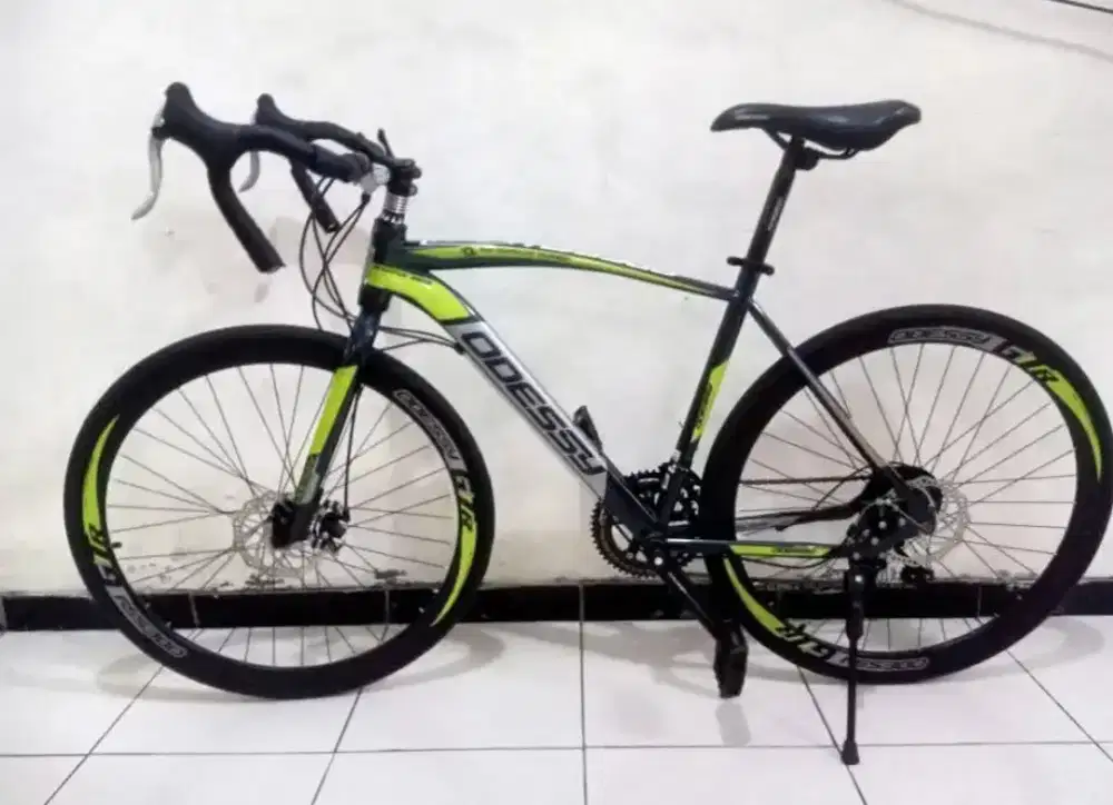 ROADBIKE SEPEDA BALAP ODDESY GTR SIZE 27 COD BALIKPAPAN KOMPLEK BDI