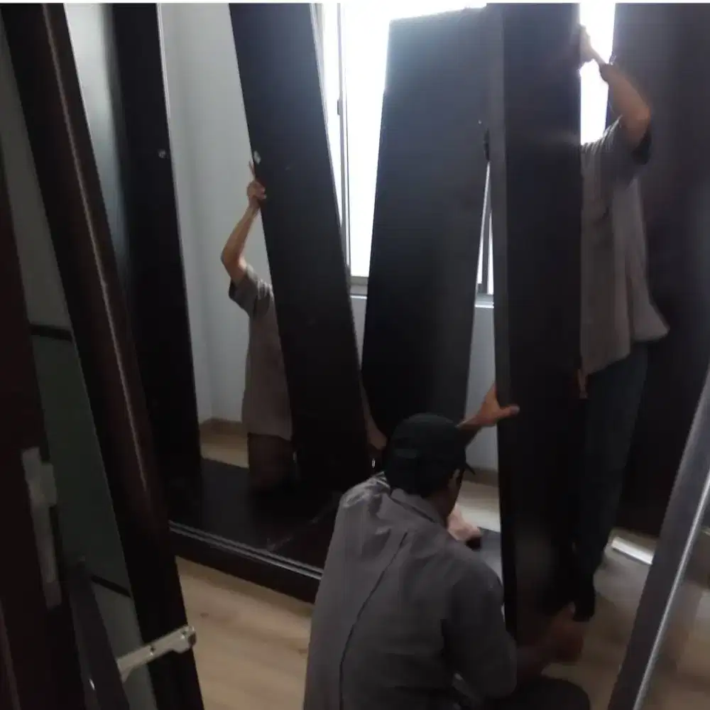Bongkar Pasang Rakit Lemari Kitchenset Partisi Pindahan Kantor Rumah