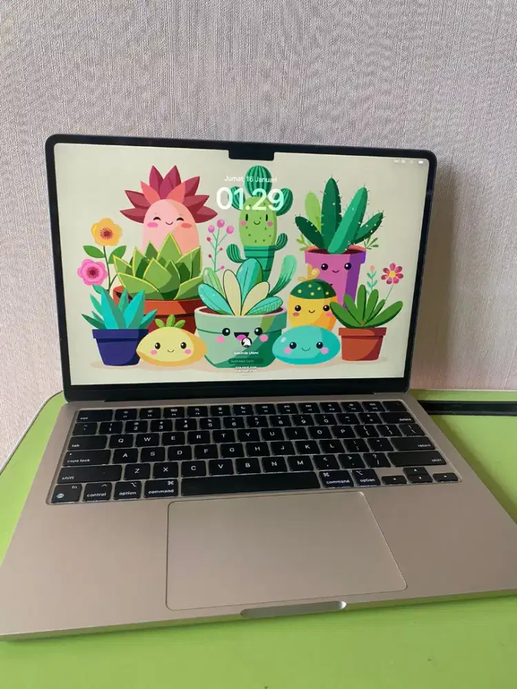 Jual santai Macbook Air M2 13 inc (8Gb/256Gb)