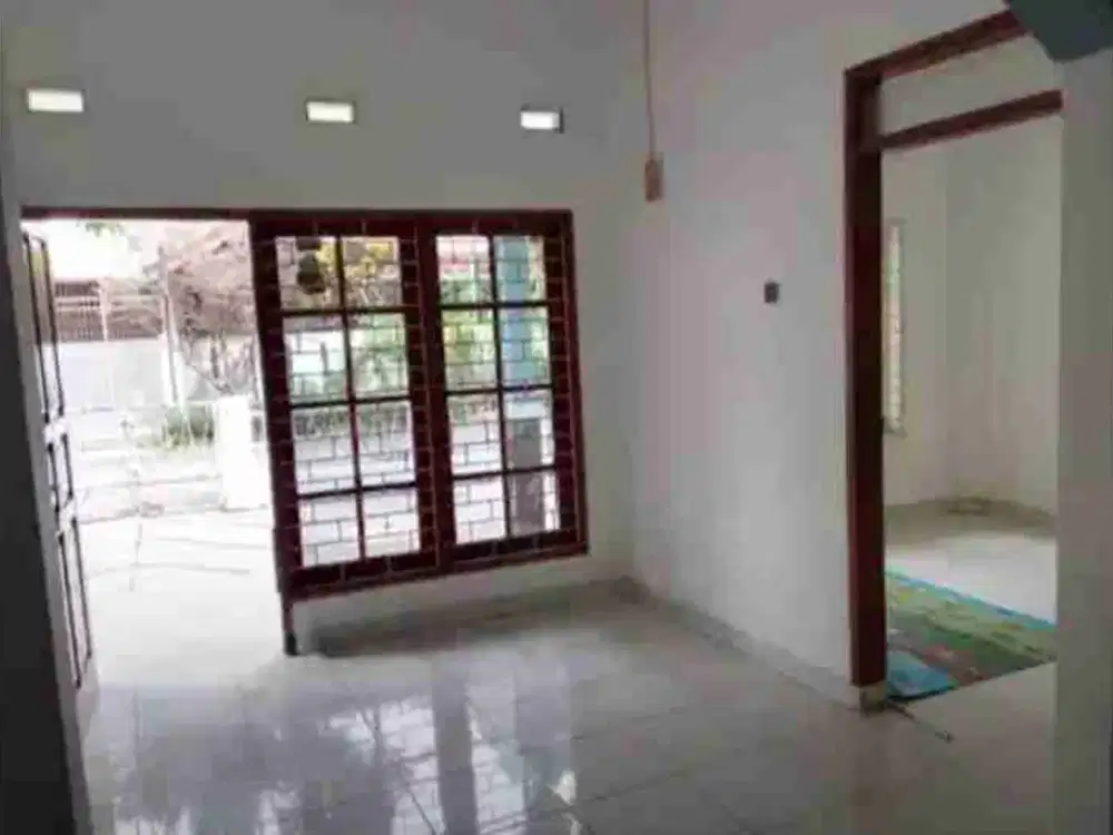 Disewakan Rumah Tengah Kota Sayap Pelajar Pejuang