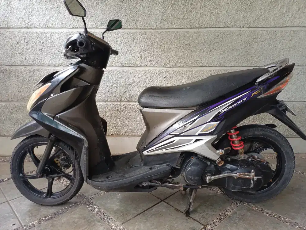 Yamaha Xeon 125 Karbu