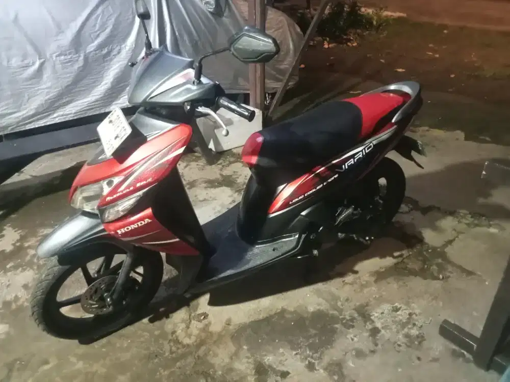 Jual motor Vario tahun 2012,surat lengkap, pajak mati setahun,