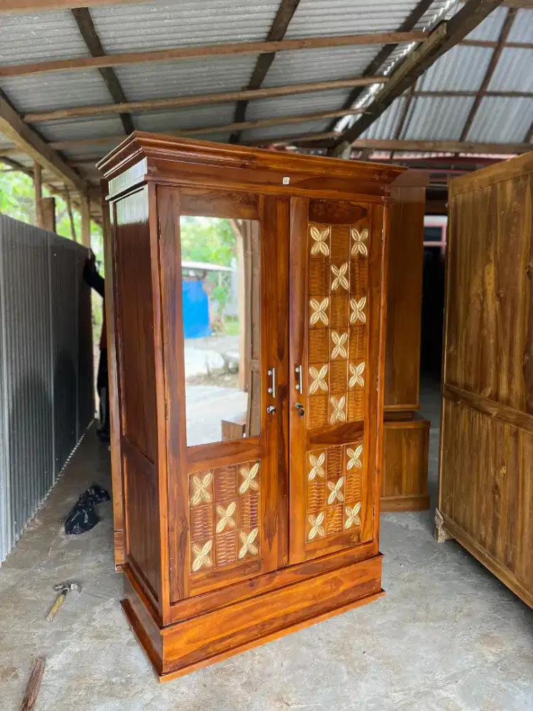 Lemari 2 Pintu Tarik Full Jati