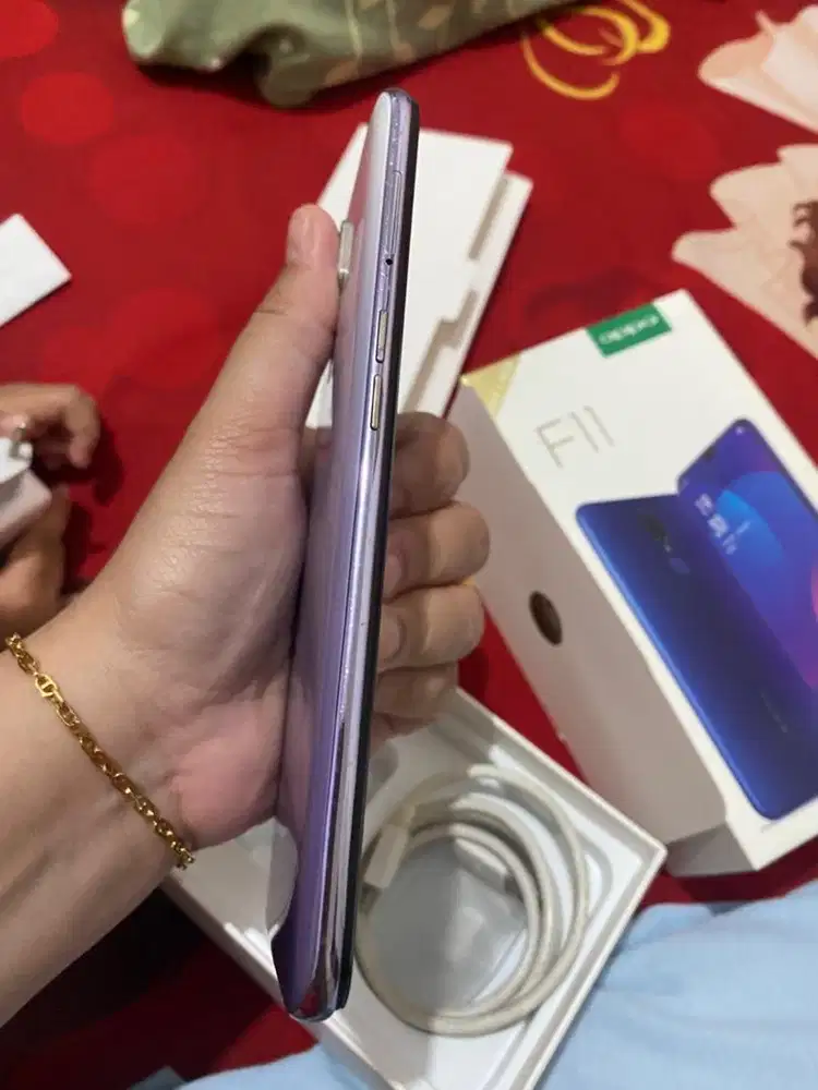 Oppo f11 4/128GB fullset ex resmi white