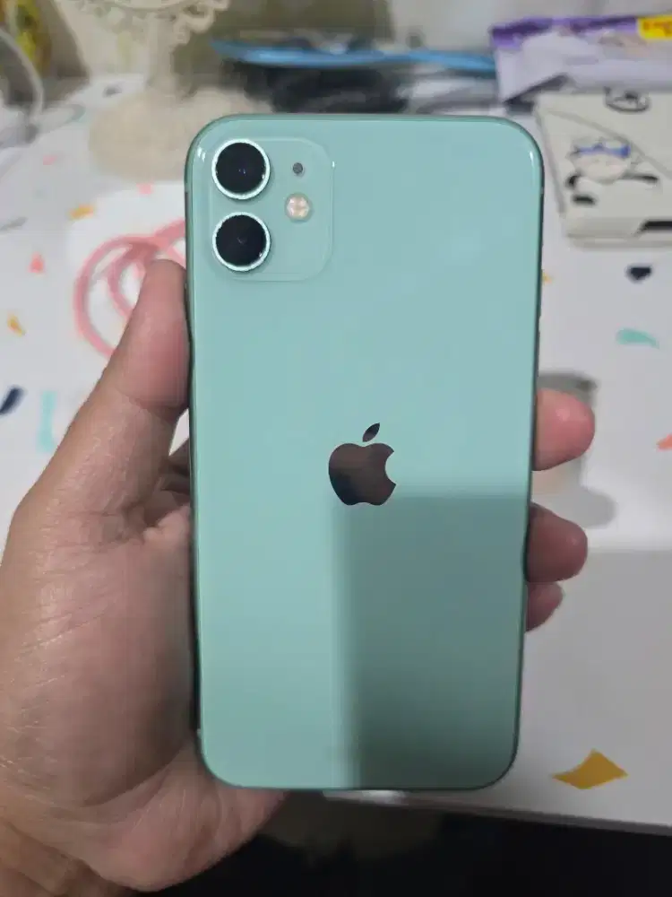 Iphone11 64gb ex IBOX resm BH 72%, HP + Kabel saja