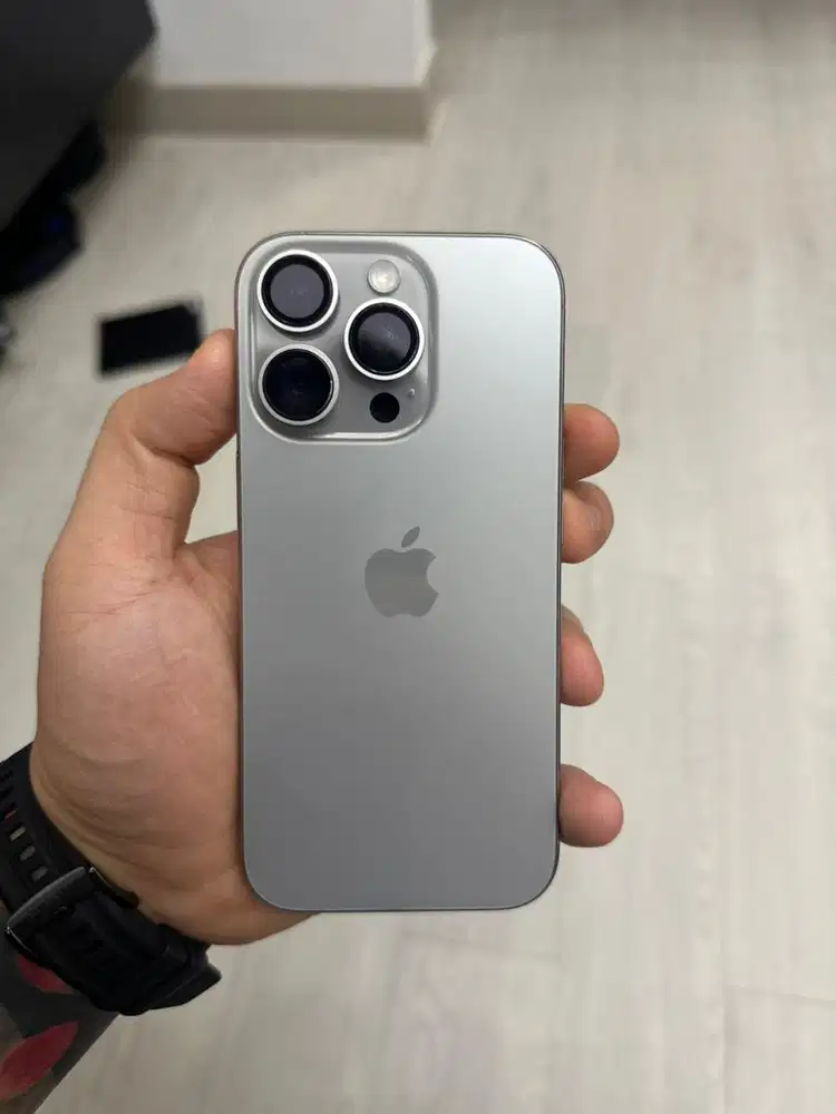 IPHONE 16 pro 256gb Fullset Garansi Ibox