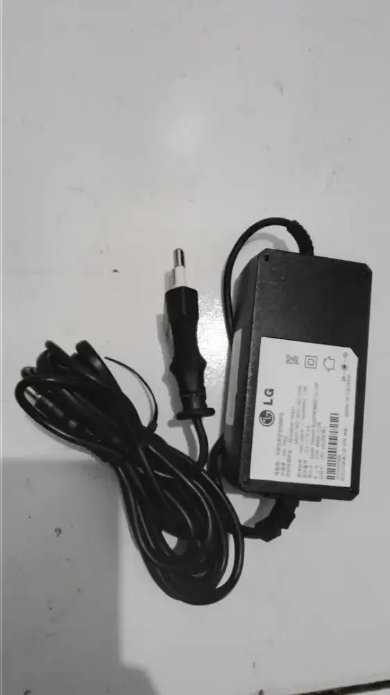 Adaftor carger ac/dc