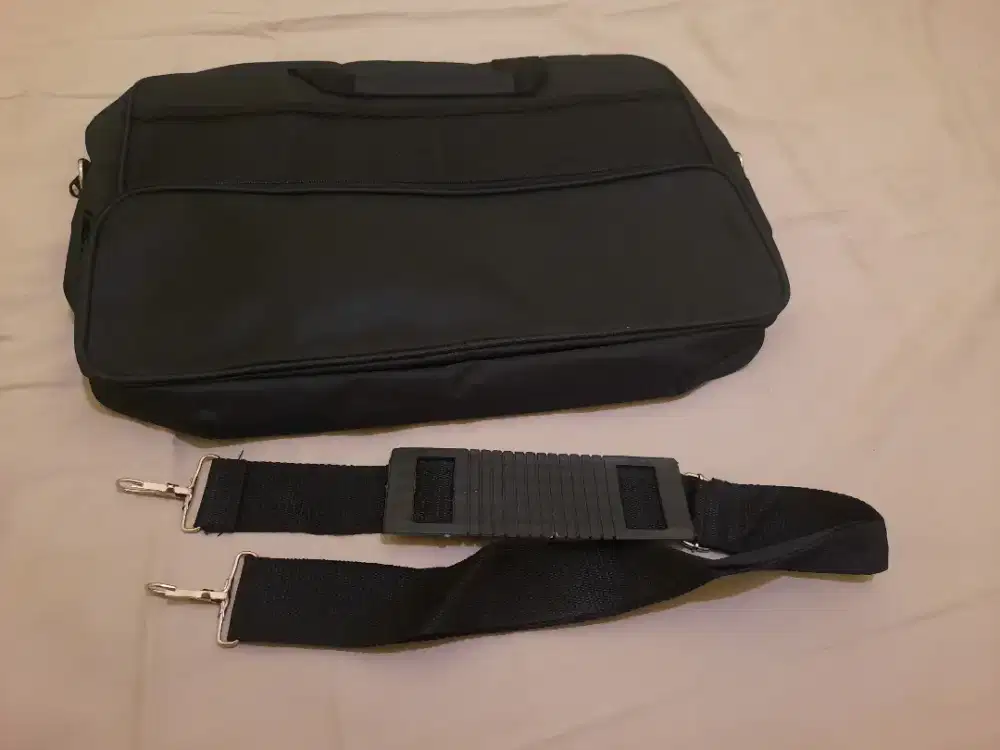 TAS LAPTOP BARU