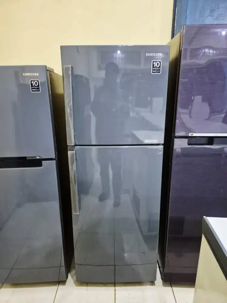 Kulkas samsung inverter 270L
