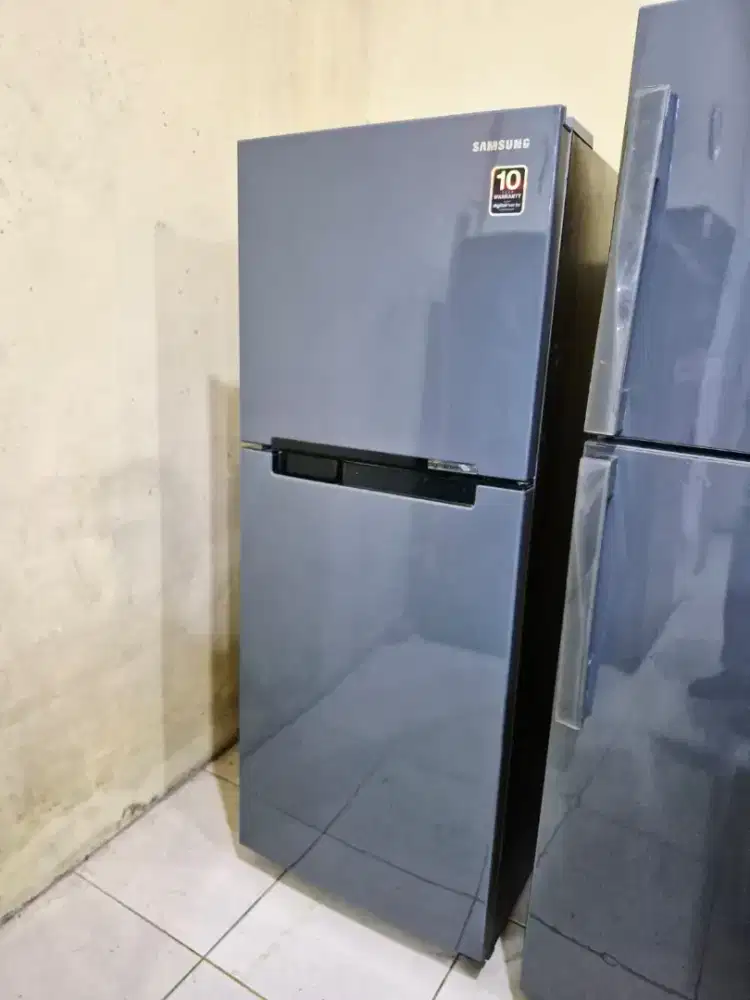 Kulkas samsung inverter 250L