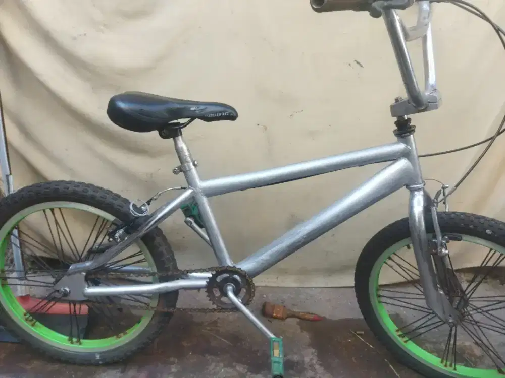 Sepeda BMX 20 second