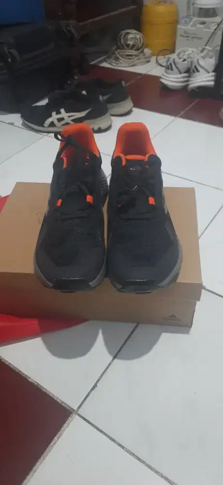 Dijual sepatu Adidas Terrex