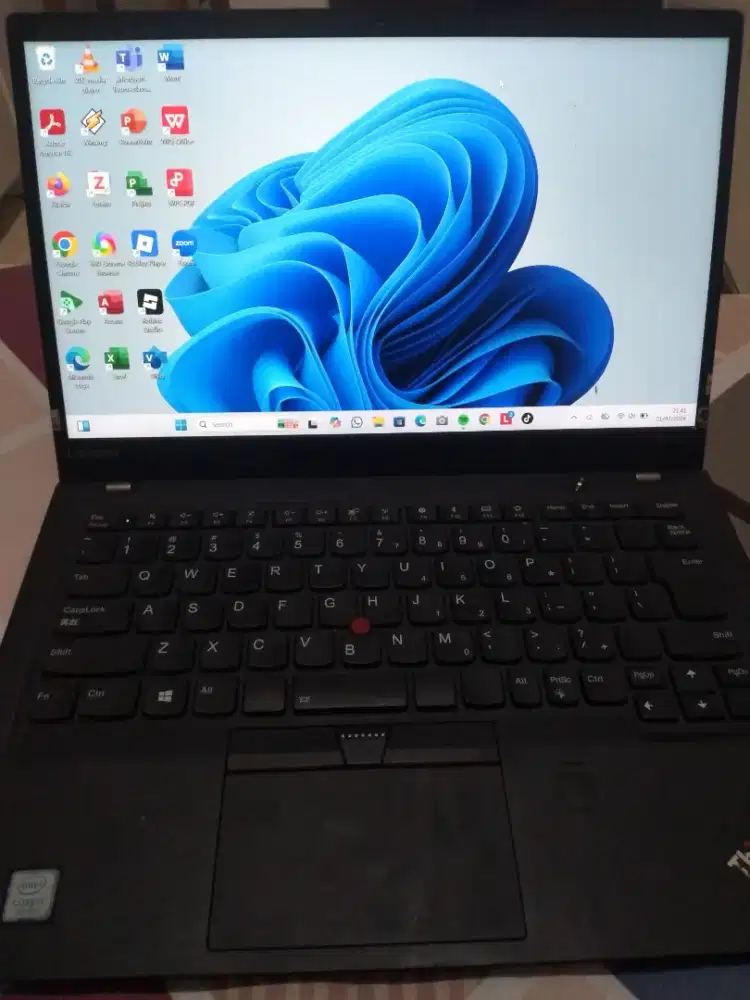 Laptop thinkpad x1carbon 5th gen