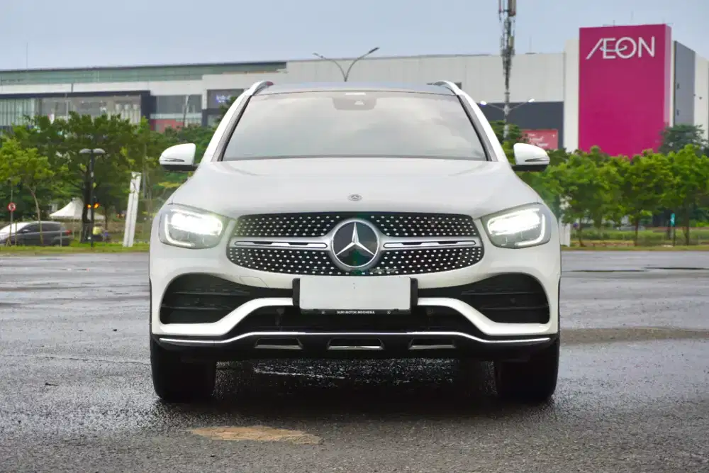MERCEDES-BENZ GLC 200 AMG LINE 2020 PUTIH ISTIMEWA