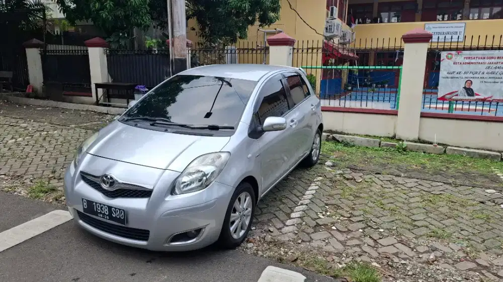 Toyota Yaris Tipe J 2011