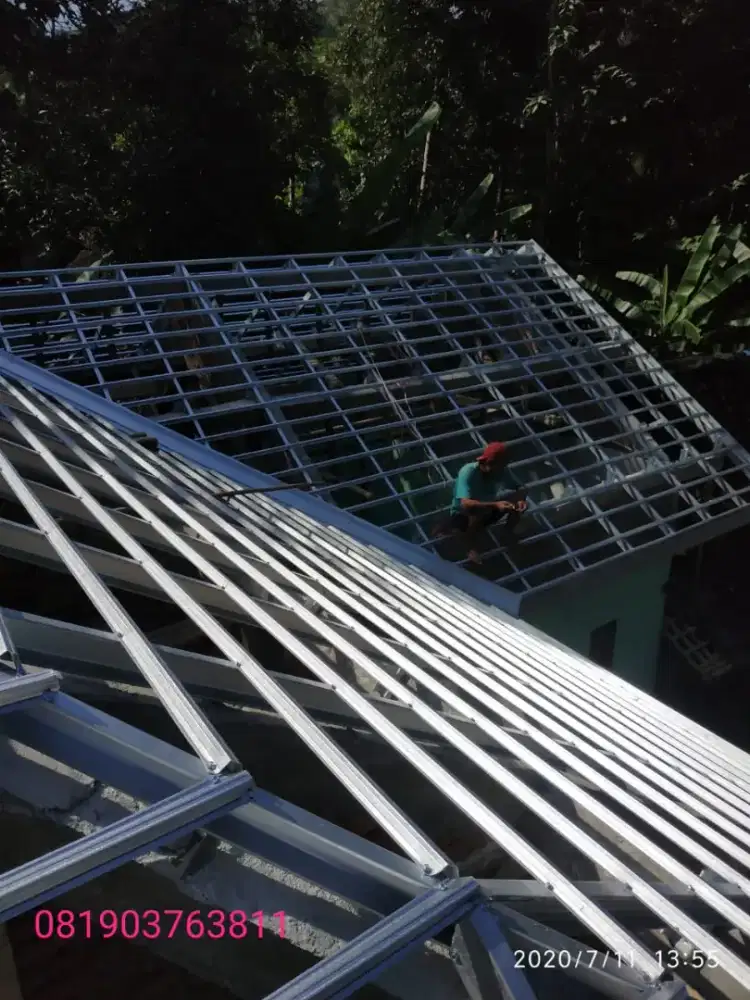 pemasangan atap baja ringan terima jadi langsung tukang