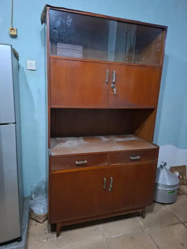 LEMARI DAPUR DAN MEJA MAKAN