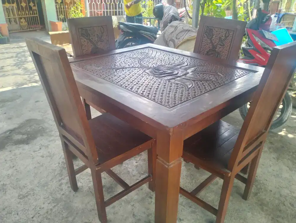 meja makan jati Jepara asli siap pakai diplitur lg