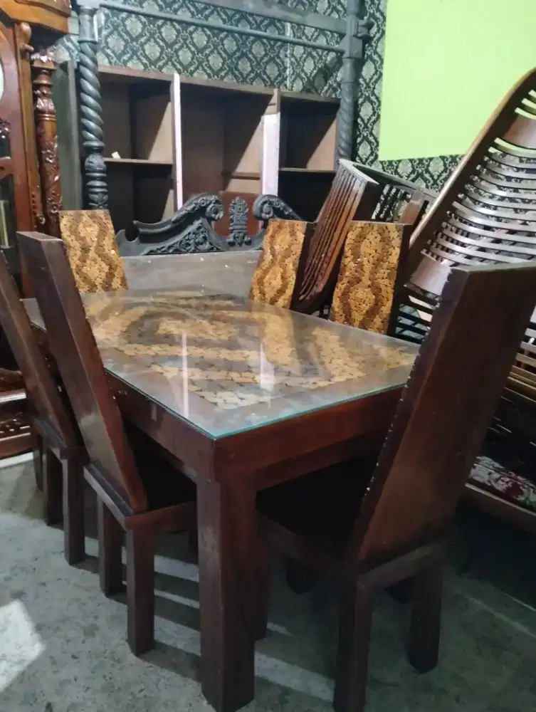 meja makan kayu balok tebal