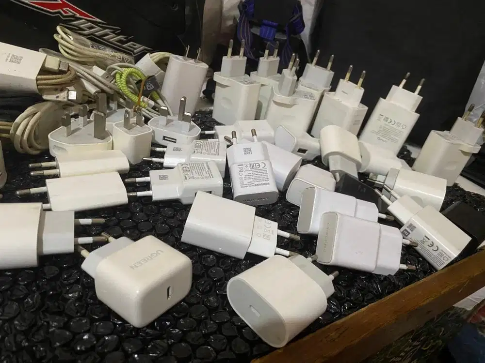 Jual charger Ori Cas Hp Batok Kepala saja copotan Baca keterangan