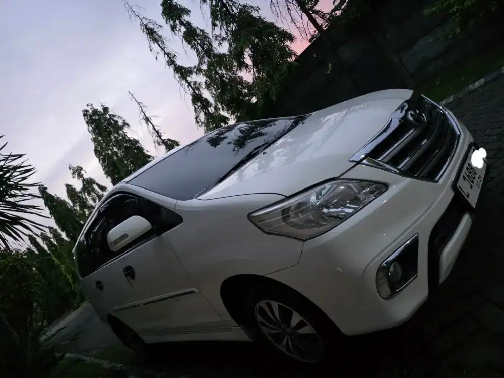 Innova 2014 Diesel AT LOW Km Antikk