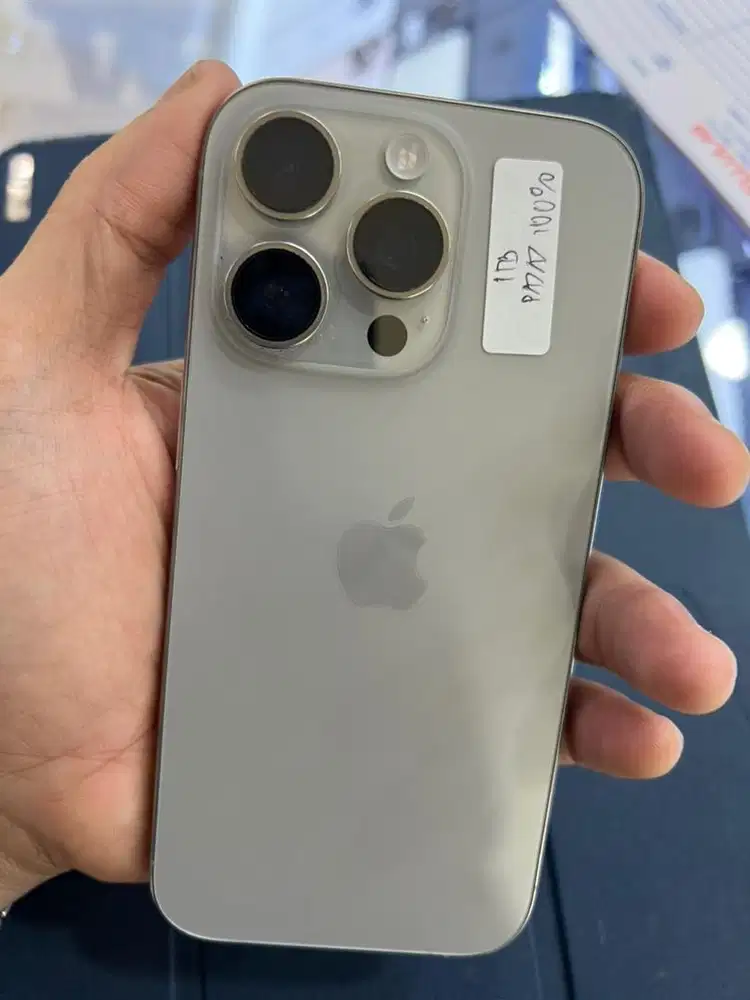 Iphone 16 pro 1tb ex ibox bh 100 garansi agustus 2026 mulus