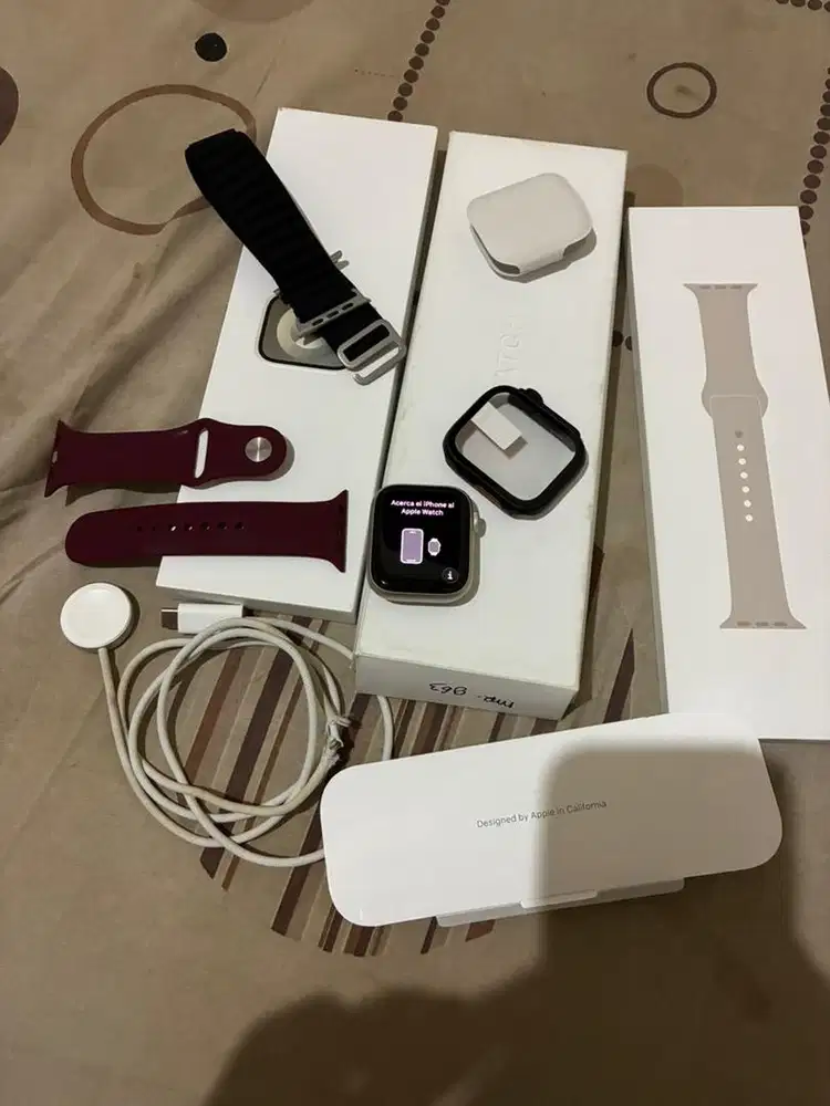 Apple watch series 9 45mm starlight