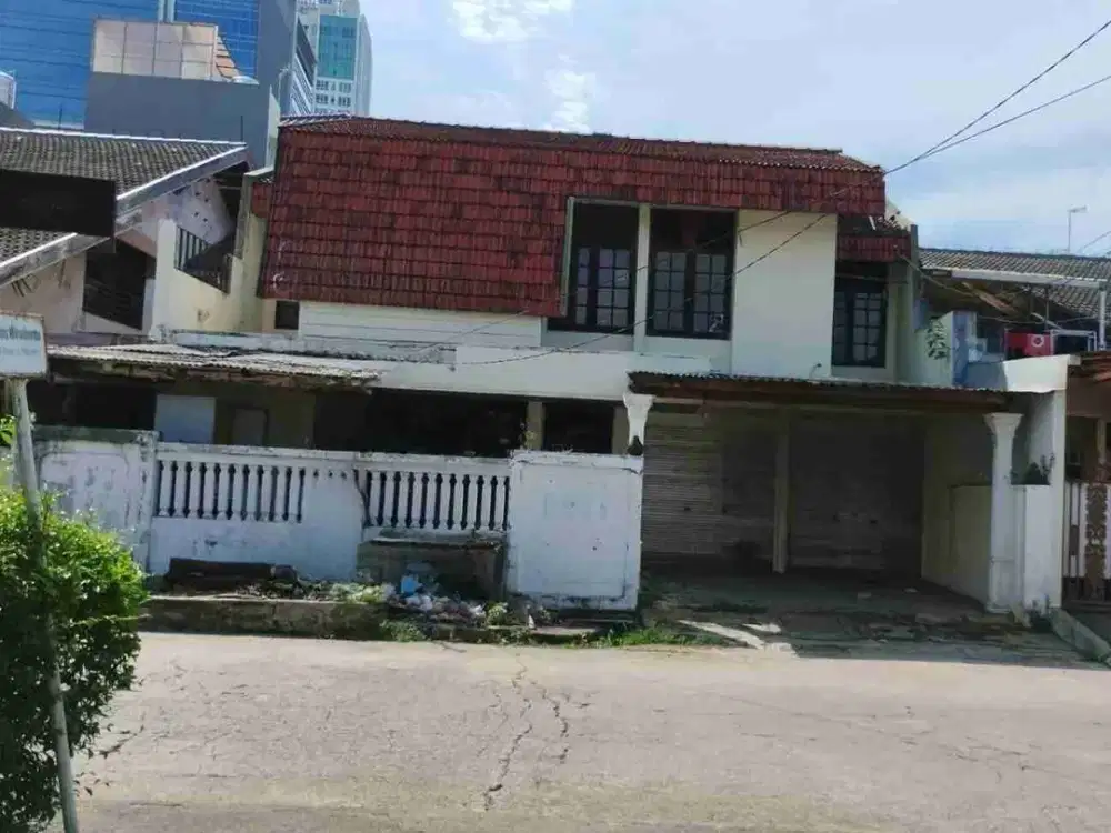 DIJUAL CEPAT RUMAH TUA 2 LANTAI KELAPA GADING PERMAI
ROW JALAN 3 MOBIL STRATEGIS COCOK UNTUK USAHA