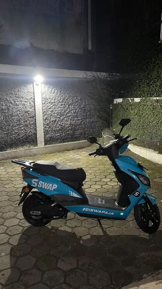Smoot Motor Listrik 2021 kilometer rendah 9rb km.