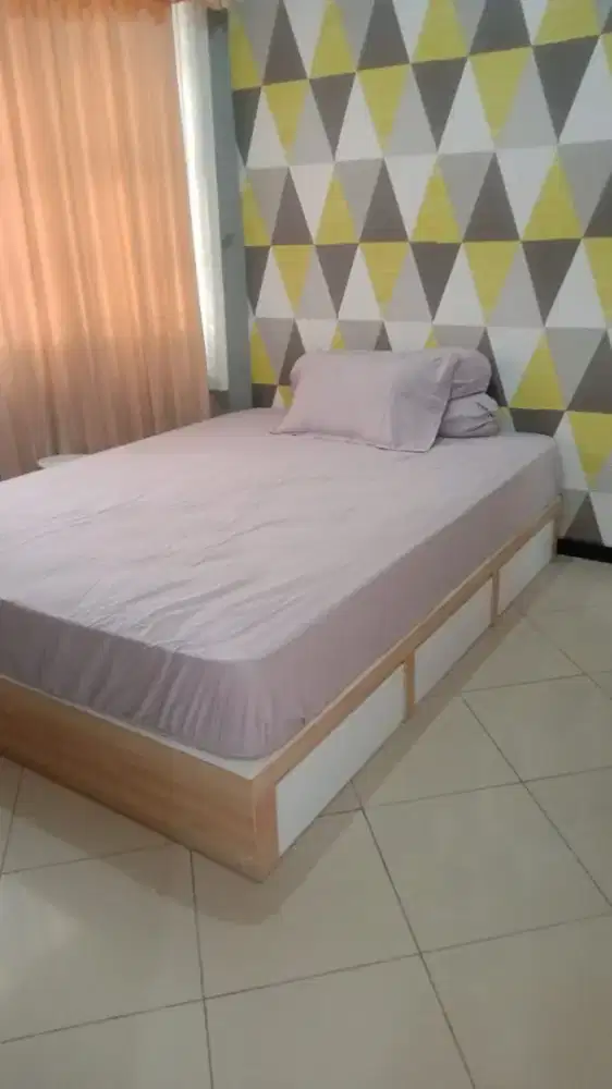 Springbed dan dipan 140x200