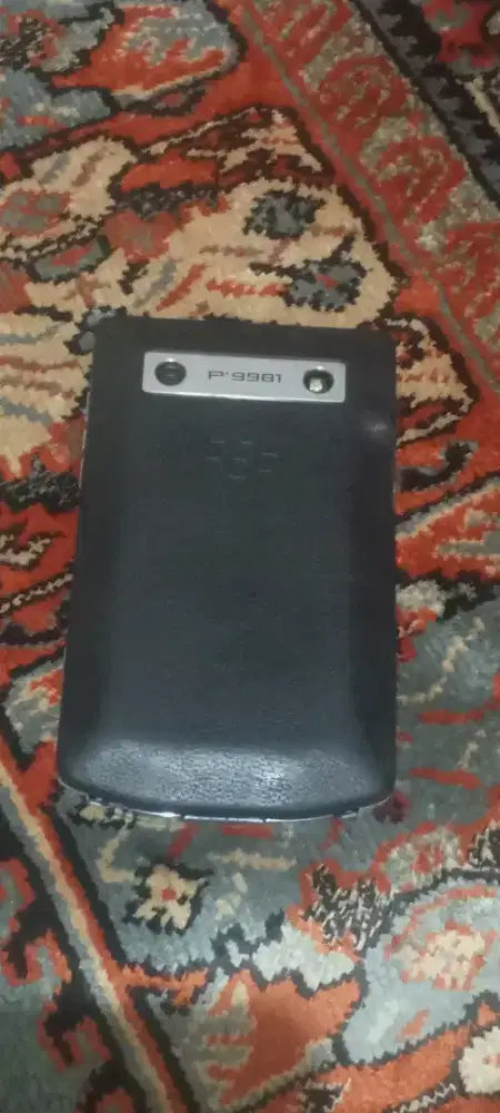 BlackBerry p9981