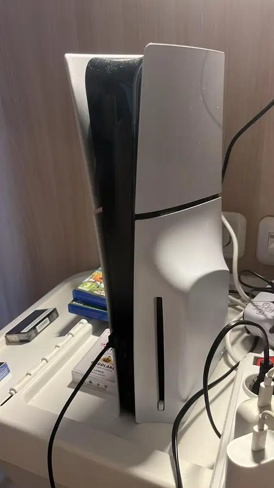 Dijual PS5 reg indo include proyektor 8K