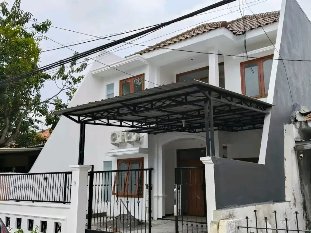 Disewakan Rumah Minimalis Siap Huni Dukuh Kupang 2LT 3Kamar LT180m Dekat Ciputra World Surabaya Barat