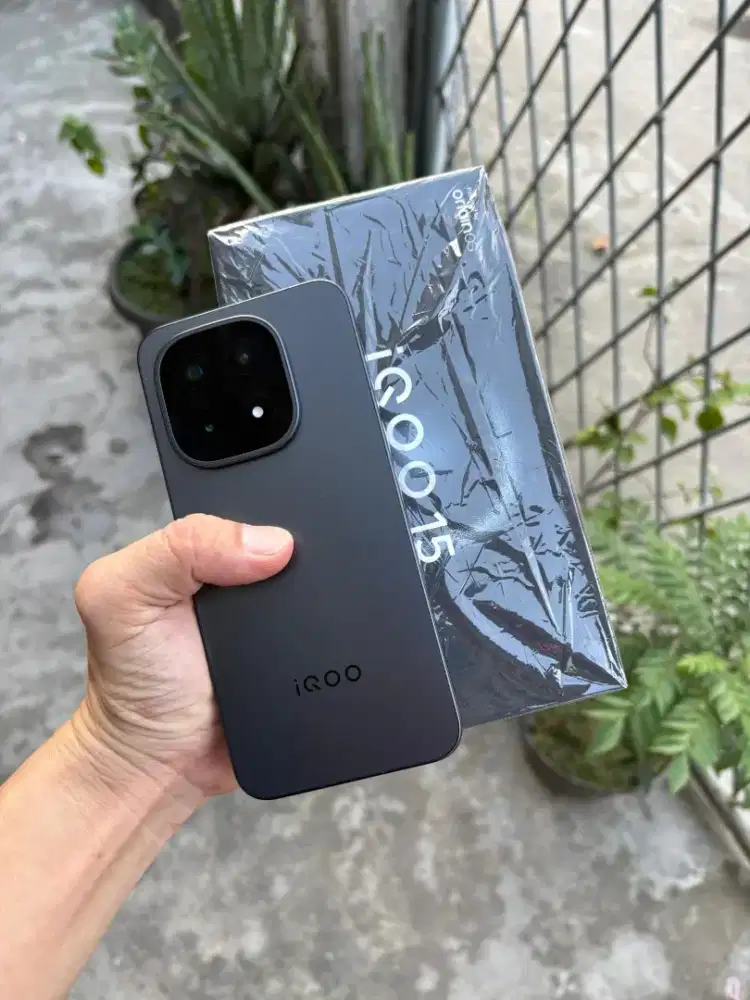 Iqoo 15 Alpha 5G 16/512 Garansi Resmi Januari 2027