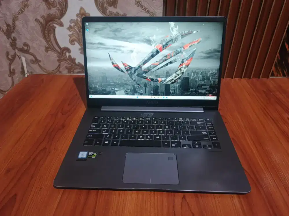 Zenbook Asus Core i7 7700 Ram 16Gb Gpu Nvidiq GTX 950 Backlight