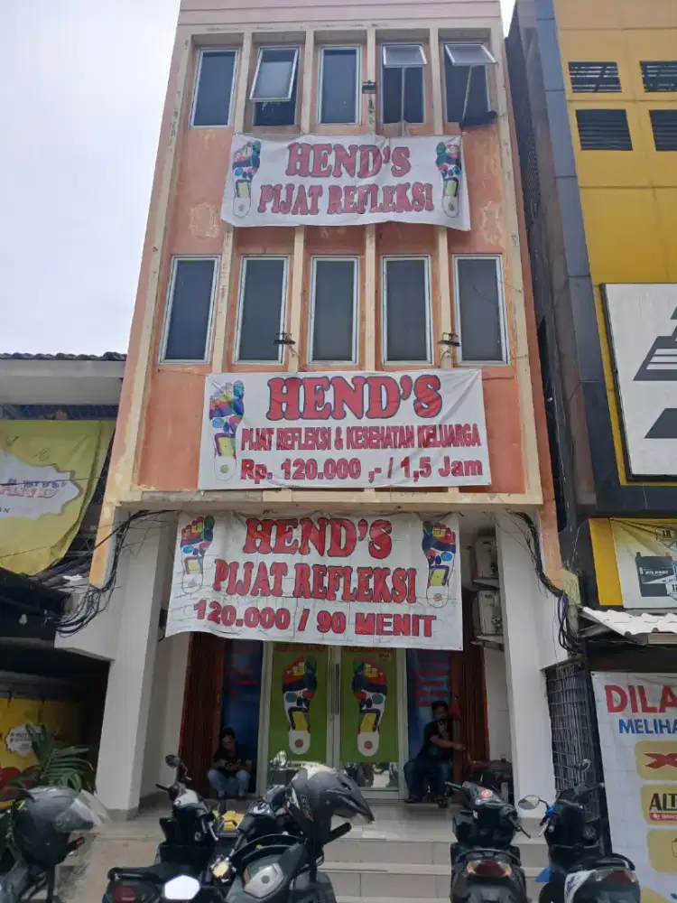 Dibutuhkan OB  Pria Lajang untuk Tempat Refleksi