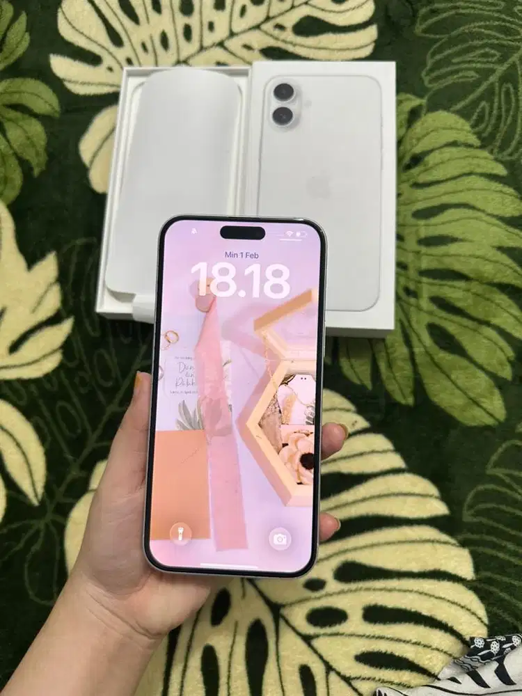 Iphone 16 Plus 128gb White IBOX Garansi On April 2026