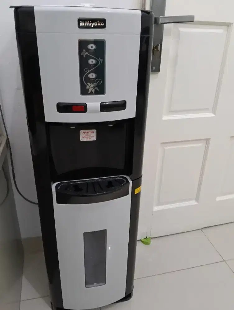 Dijual dispenser miyako