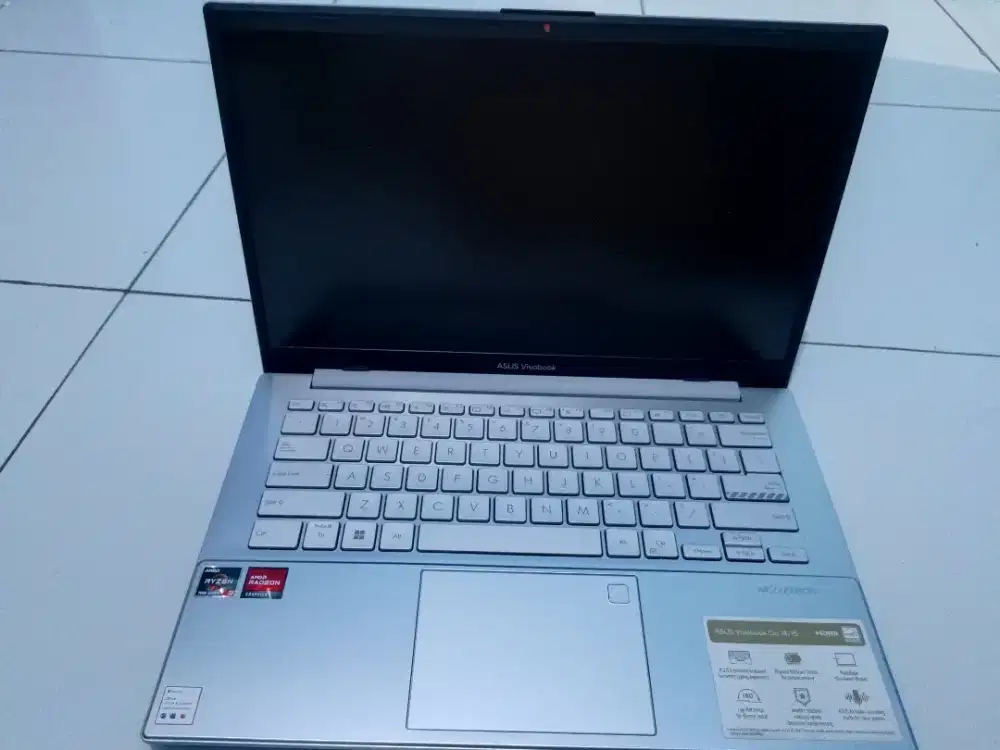 Asus Vivobook Go 14 E1404FA