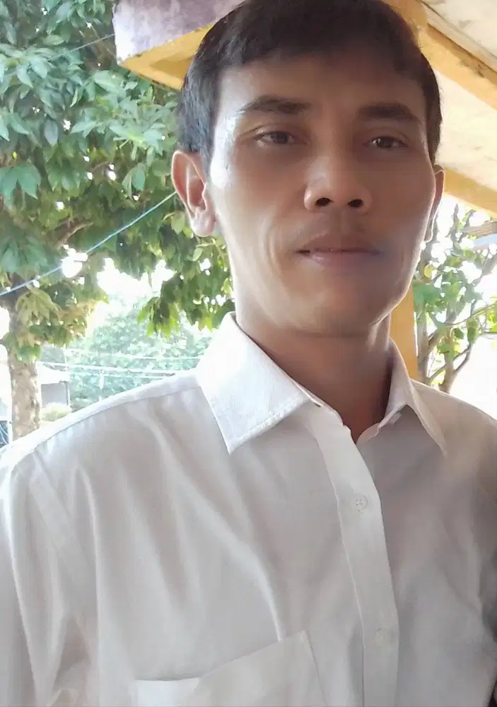 Mencari pekerjaan, siap kerja serius apapun asal halal dan sesuai,