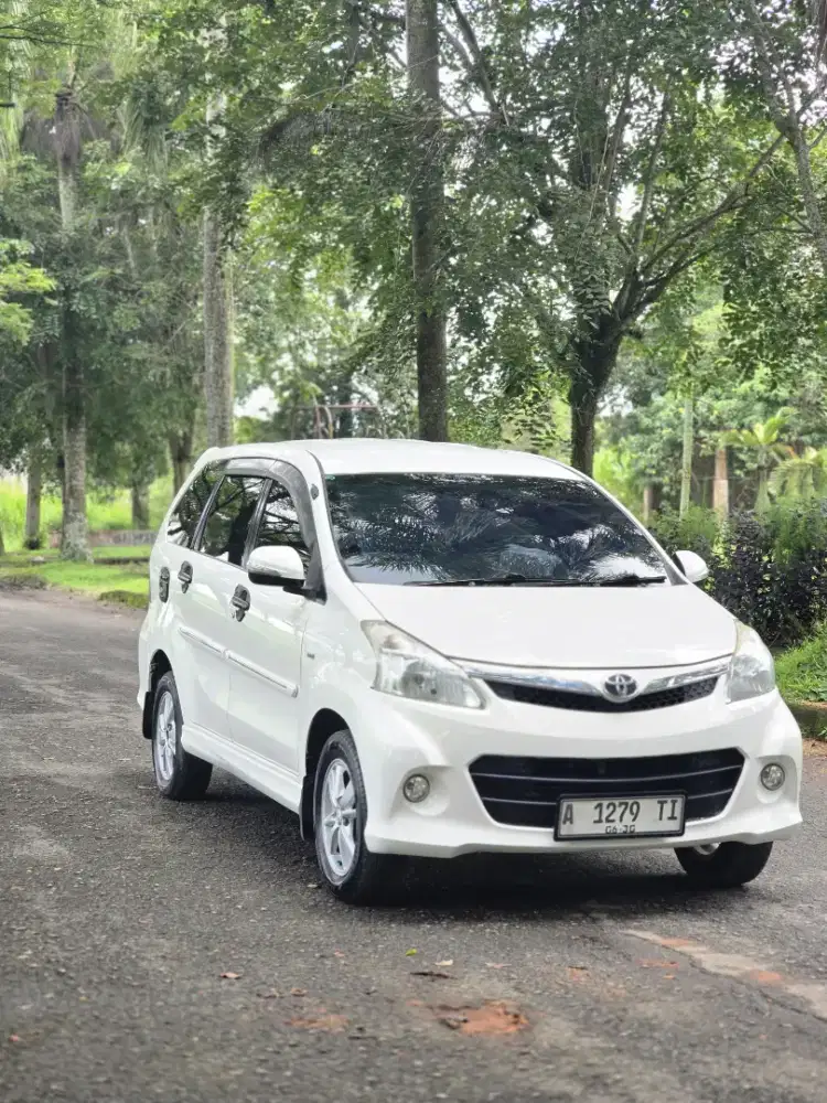 Avanza Veloz 2013 putih matic rawatan