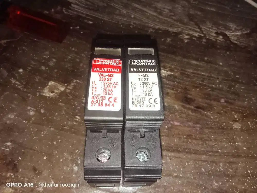 Surge arrester merk phoenix